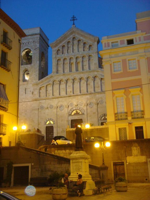 Ad Villanova Cagliari Exterior foto
