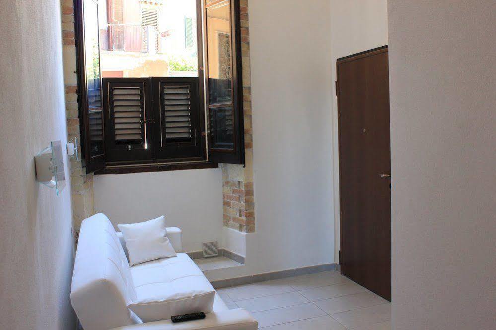 Ad Villanova Cagliari Exterior foto